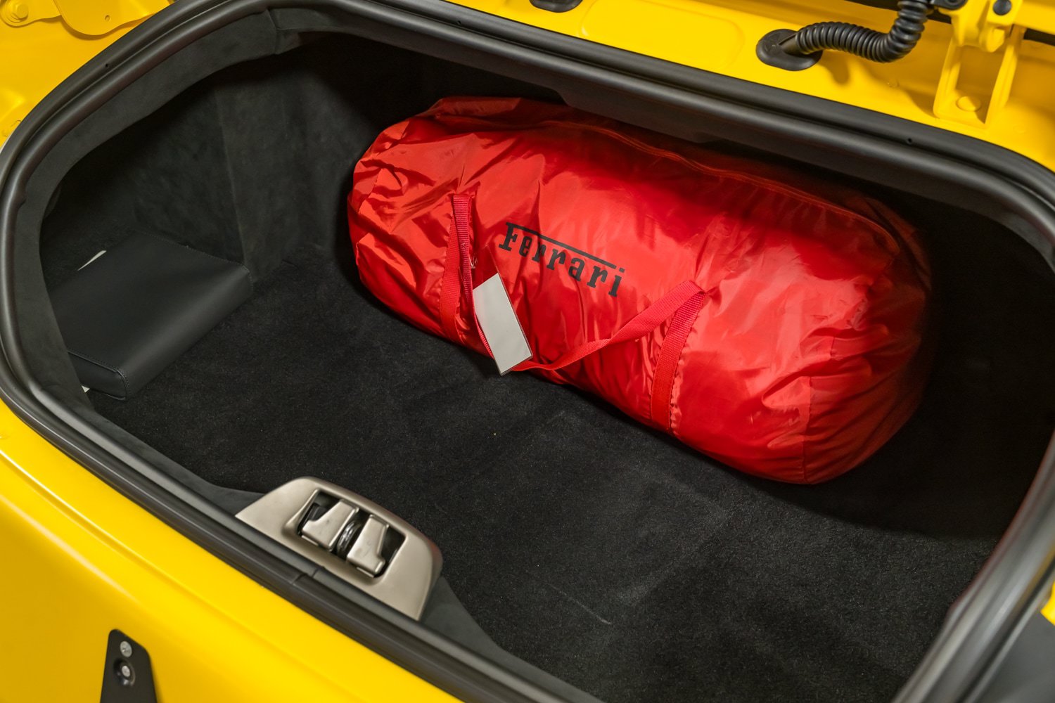 Used 2022 Ferrari 812 GTS RWD image 52
