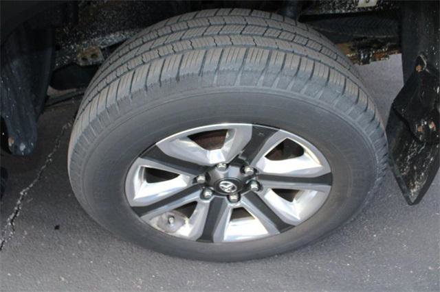 Certified 2017 Toyota Tacoma Limited image 8