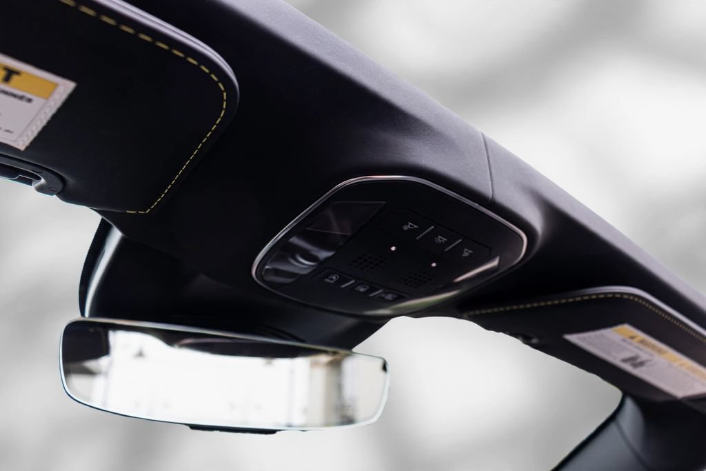 Certified 2022 Ferrari Portofino M RWD image 38