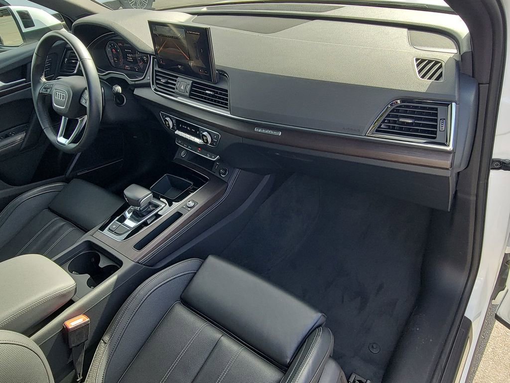 Used 2023 Audi Q5 2.0T Premium Plus w/ Premium Plus Package AWD/4WD image 29