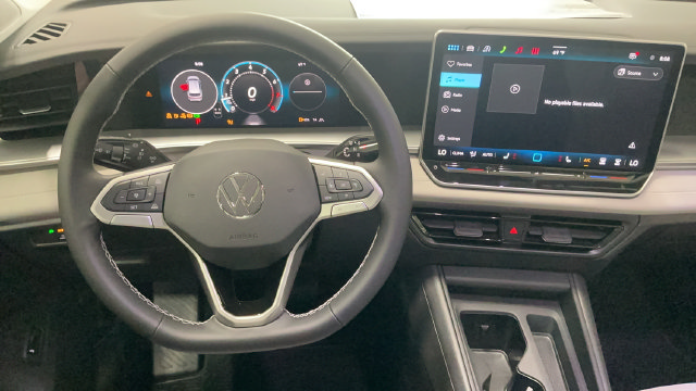New 2026 Volkswagen Tiguan SE AWD/4WD image 10