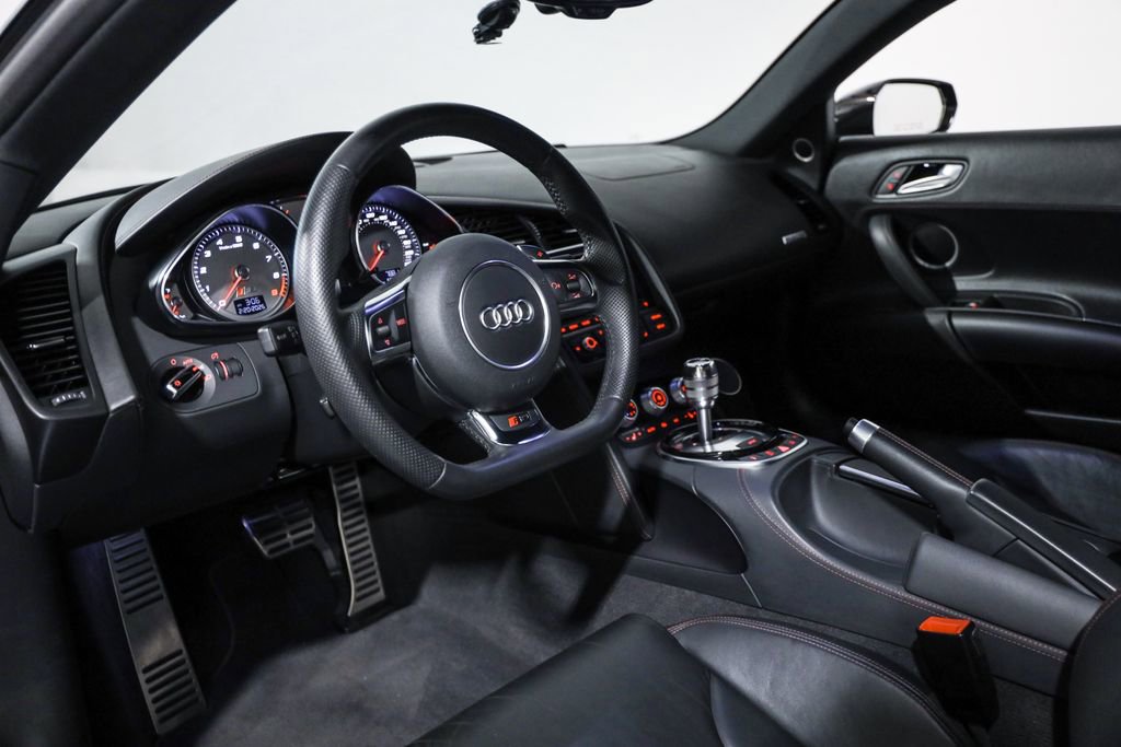 Used 2014 Audi R8 V8 image 37