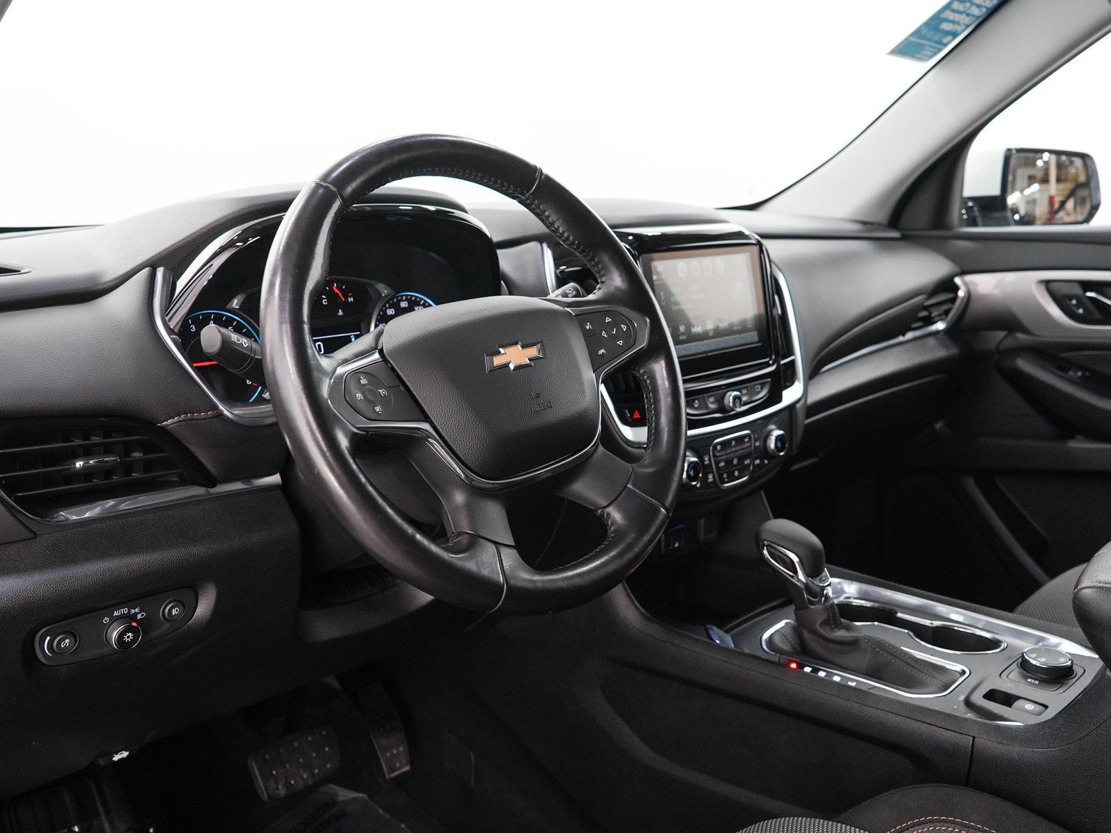 Used 2019 Chevrolet Traverse LT AWD/4WD image 25