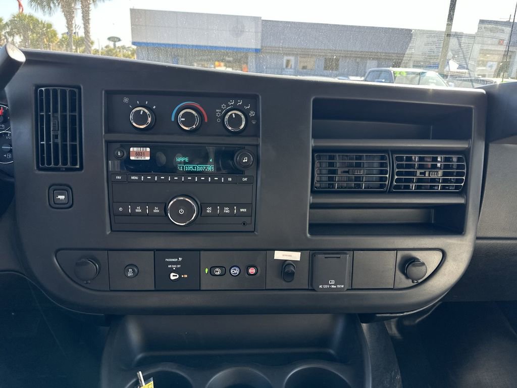 New 2025 Chevrolet Express 3500 w/ Power Convenience Package image 25