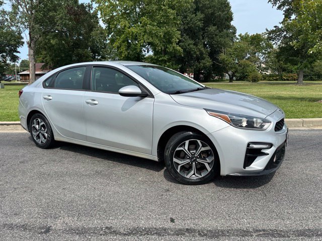 Used 2021 Kia Forte LXS FWD image 2