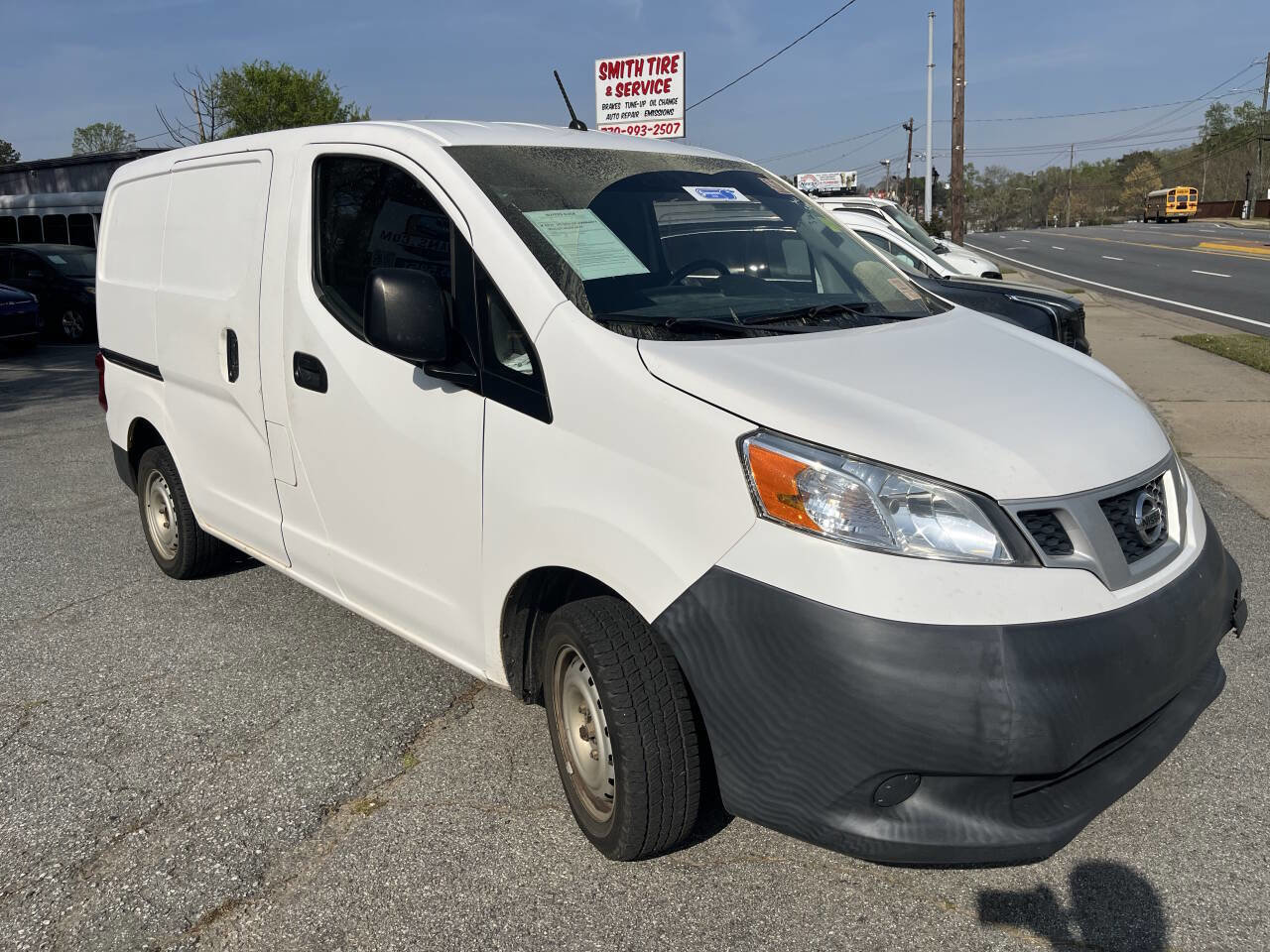 Used 2018 Nissan NV200 S w/ Back Door Glass Package image 3