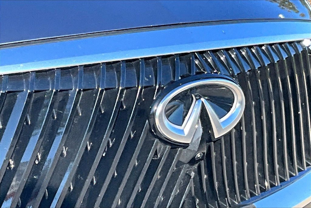Certified 2027 INFINITI QX60 Luxe w/ Cargo Package AWD/4WD image 11