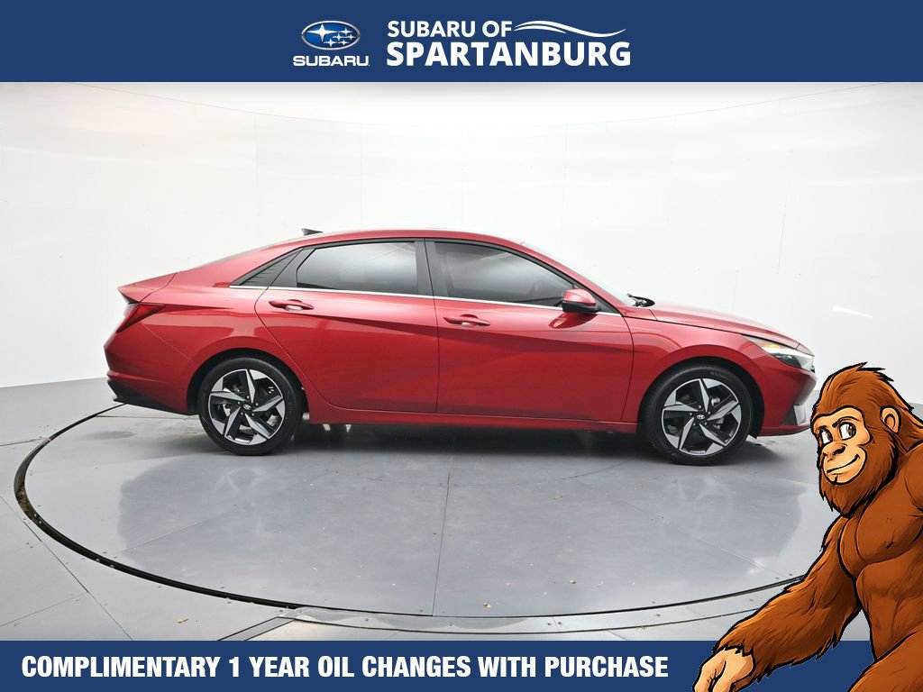 Used 2023 Hyundai Elantra Limited FWD image 9