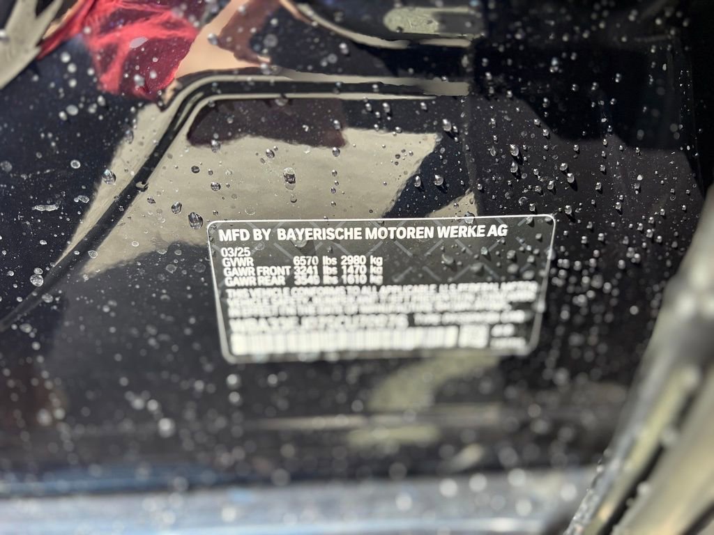 Used 2025 BMW 760i xDrive image 26