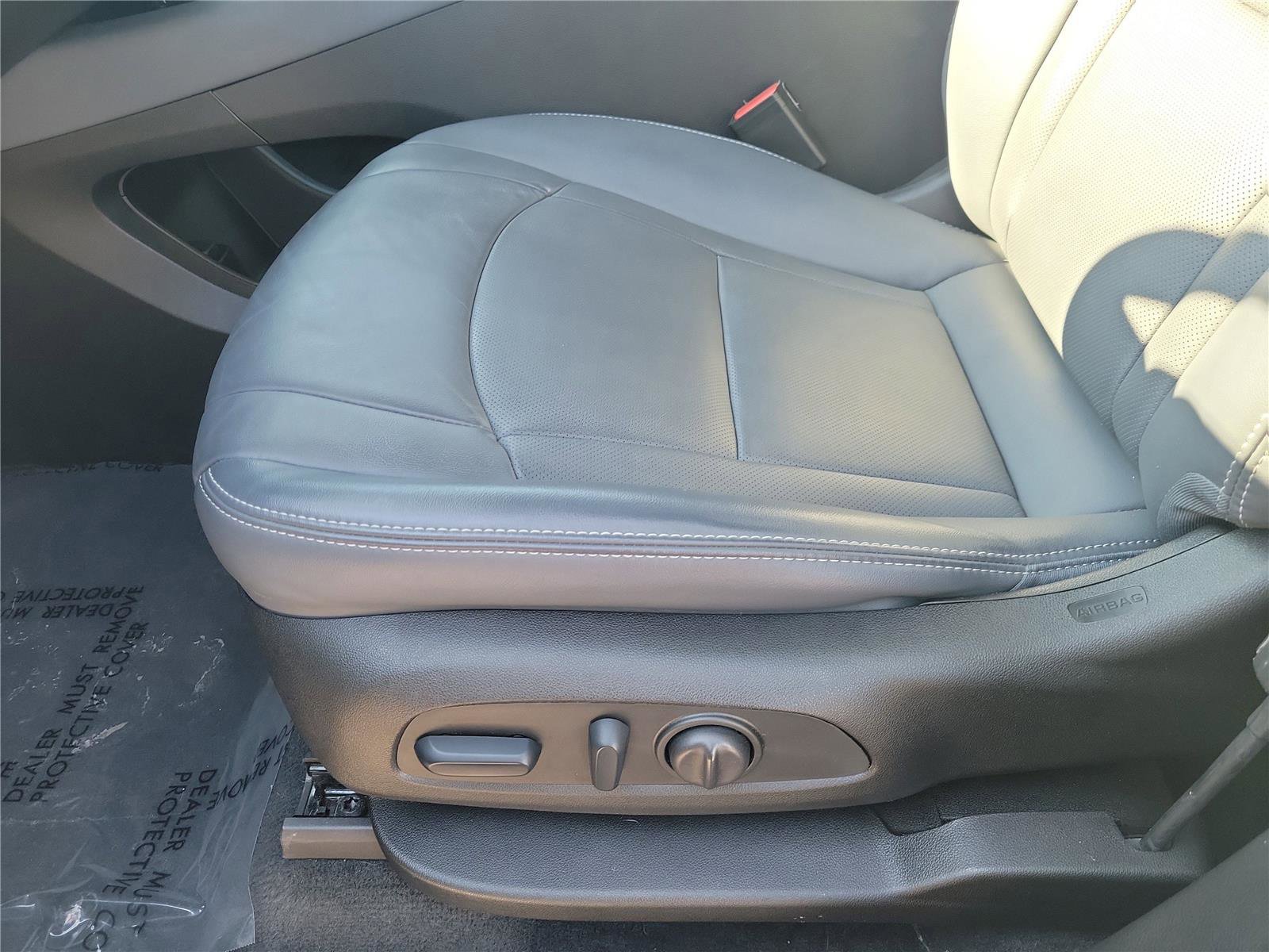 Used 2024 Buick Enclave Essence w/ Sport Touring Edition image 18