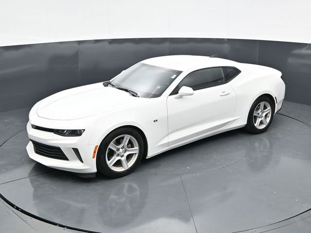 Used 2017 Chevrolet Camaro LT w/ Technology Package RWD image 27