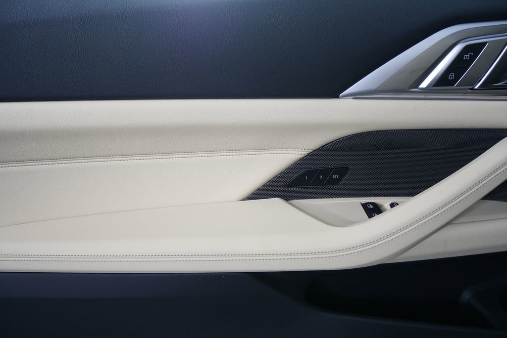 Used 2026 BMW 430i Coupe w/ Premium Package RWD image 9