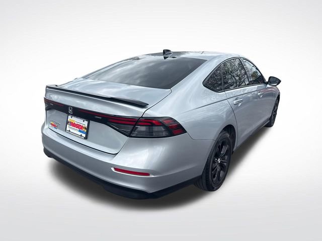 Certified 2025 Honda Accord SE image 5