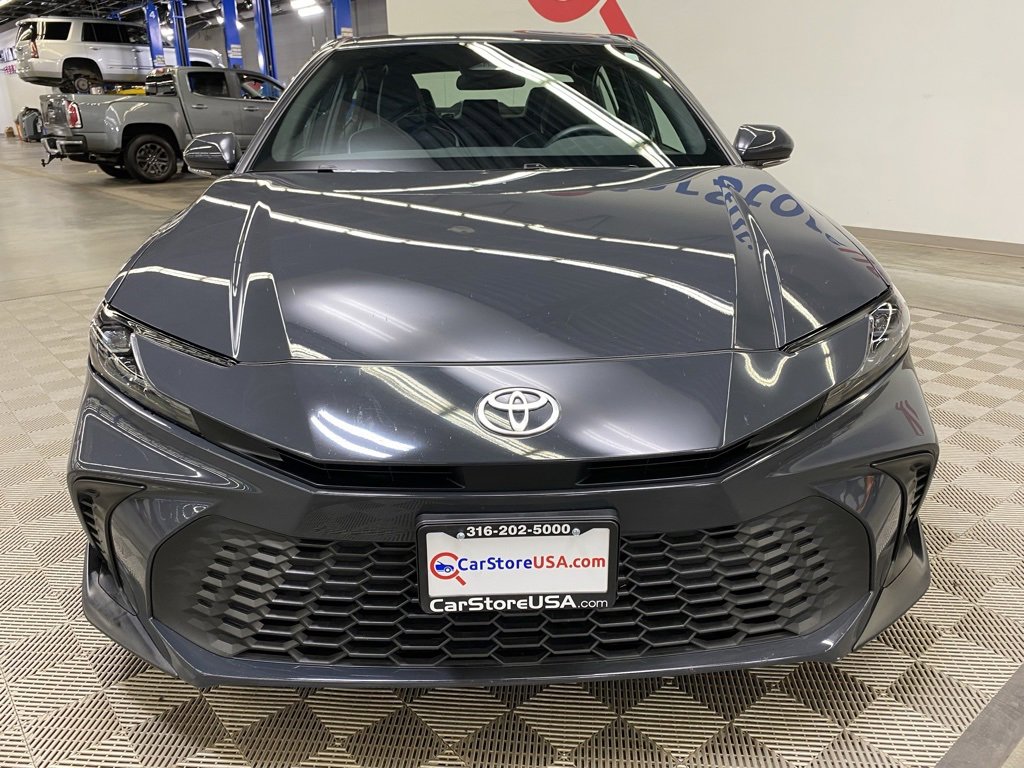 Used 2025 Toyota Camry Hybrid image 4