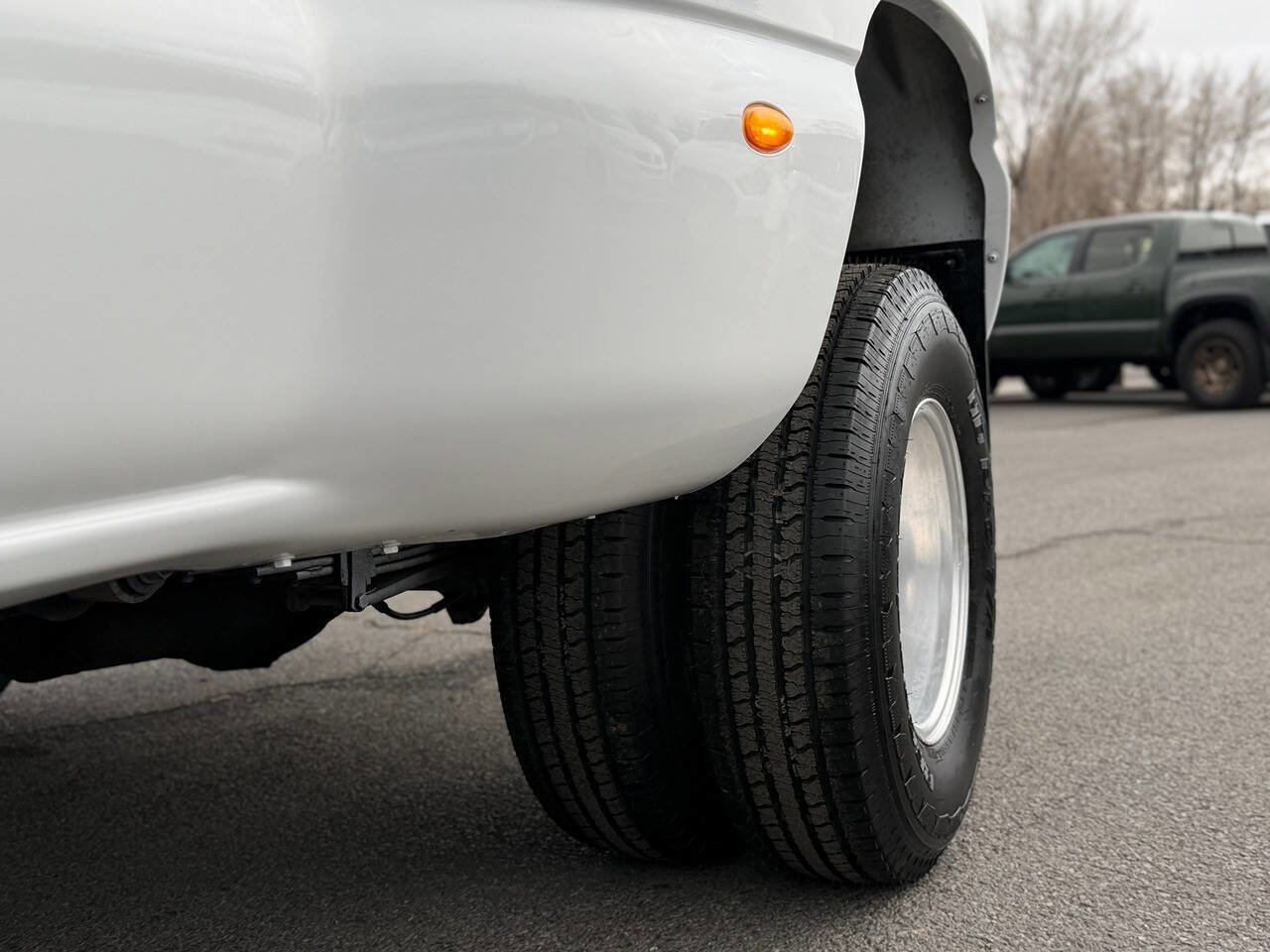 Used 2002 Chevrolet Silverado 3500 LS w/ Electrical Convenience Pkg image 45