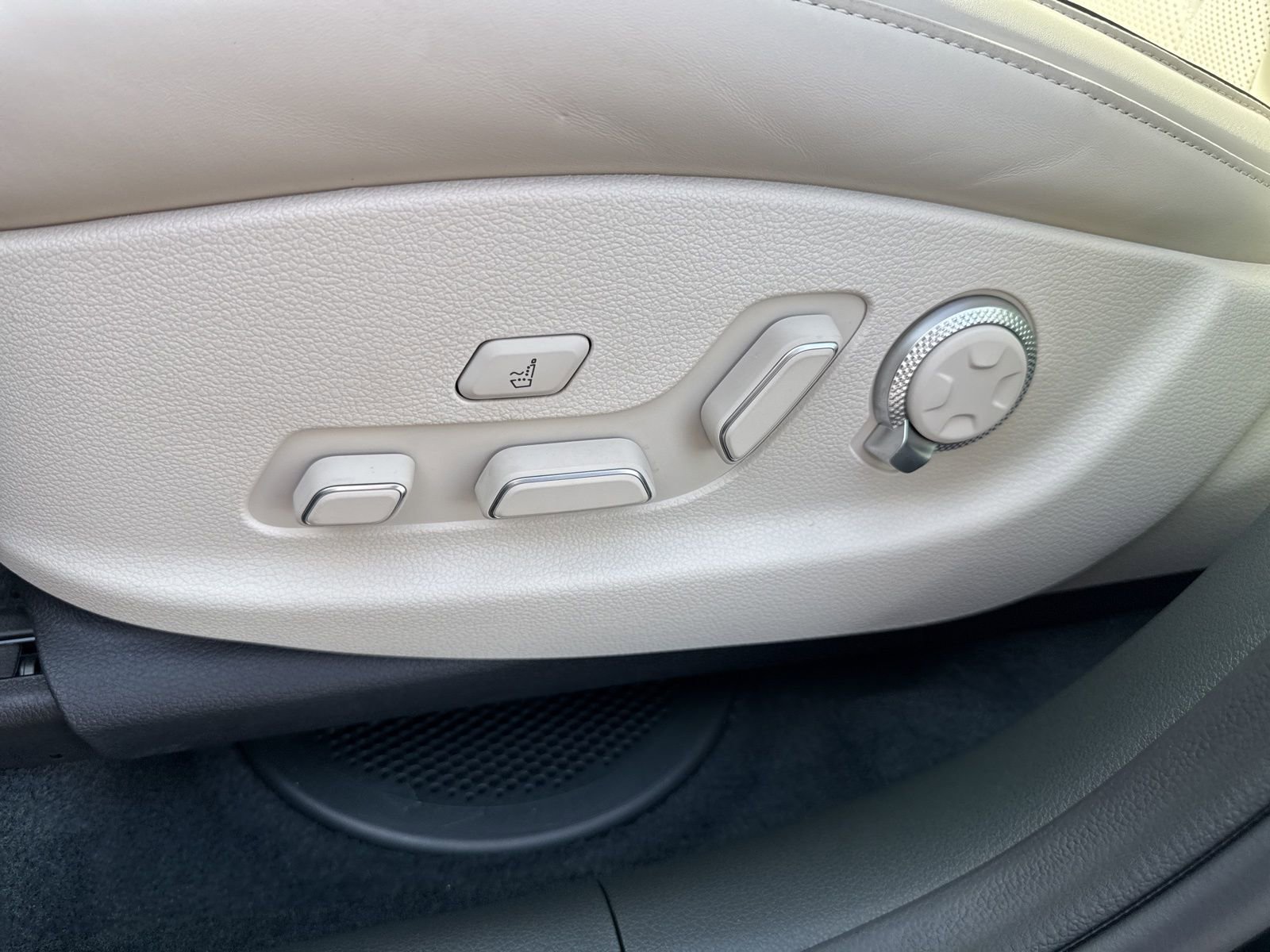 Used 2026 Genesis GV80 3.5T Prestige image 25