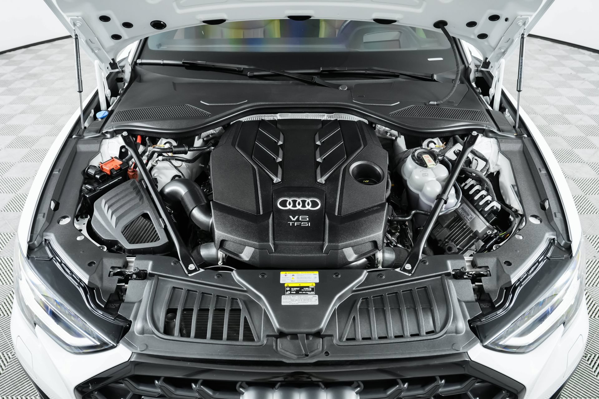 Used 2023 Audi A8 L 3.0T w/ Luxury Package AWD/4WD image 92