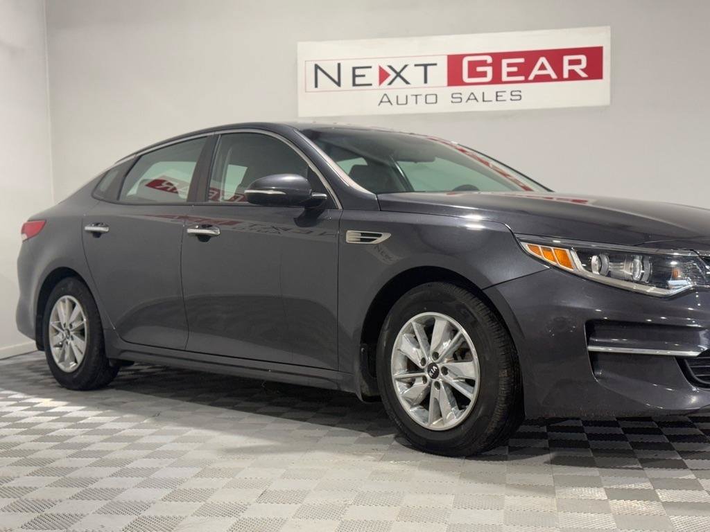 Used 2018 Kia Optima LX FWD image 2
