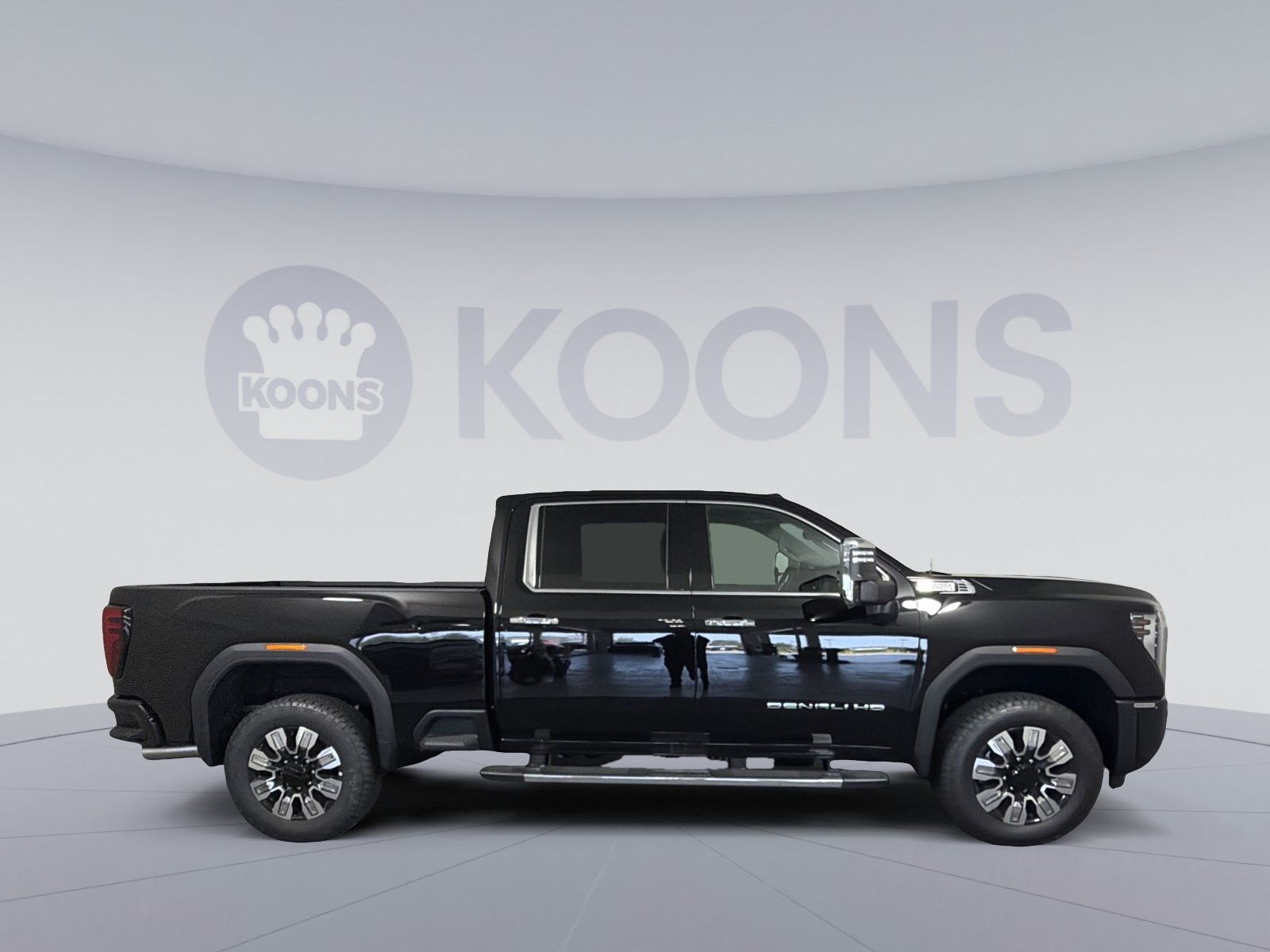 New 2026 GMC Sierra 2500 Denali w/ Denali Reserve Package AWD/4WD image 8
