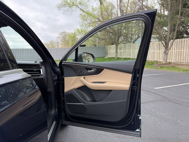 Certified 2023 Audi Q7 3.0T Premium Plus w/ Premium Plus Package AWD/4WD image 31