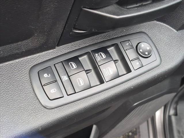 Used 2017 RAM 1500 Express w/ Express Value Package AWD/4WD image 12