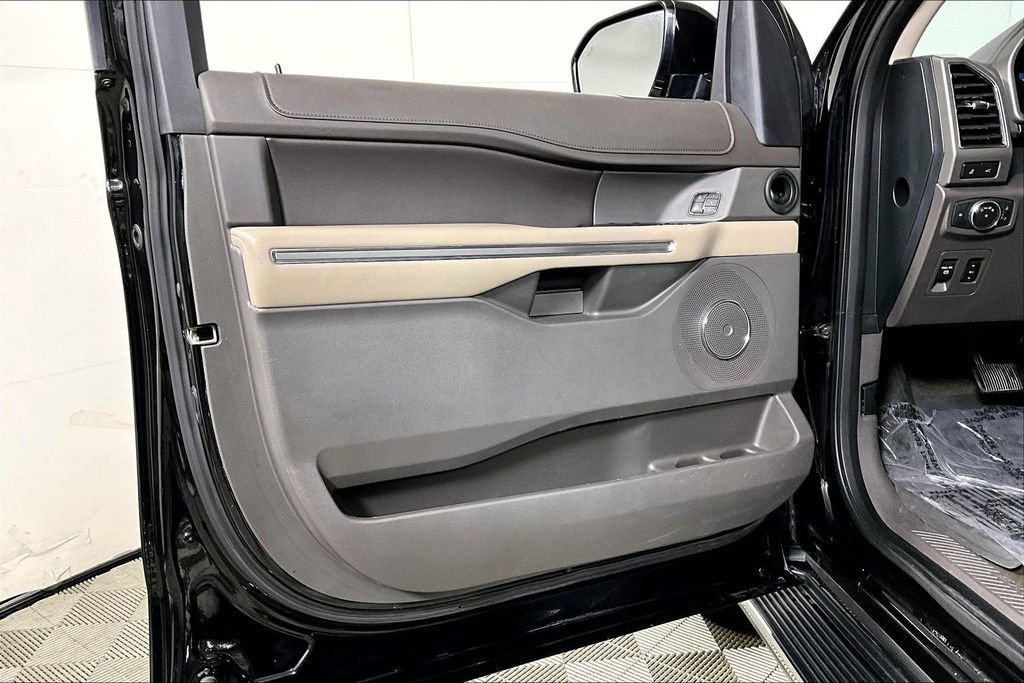 Used 2019 Ford Expedition XLT w/ Equipment Group 202A image 22
