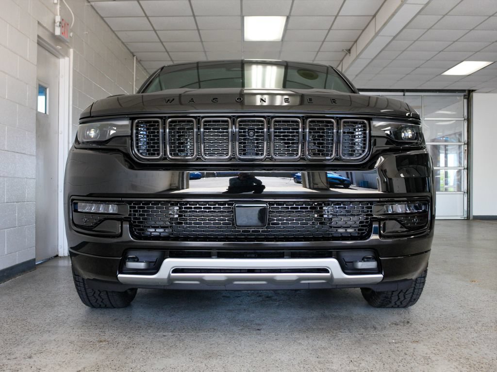 Certified 2025 Jeep Wagoneer Series II AWD/4WD image 5