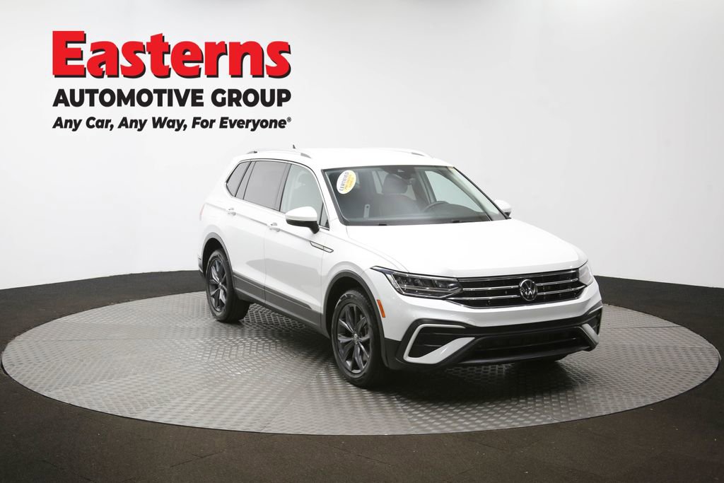 Used 2023 Volkswagen Tiguan SE image 48