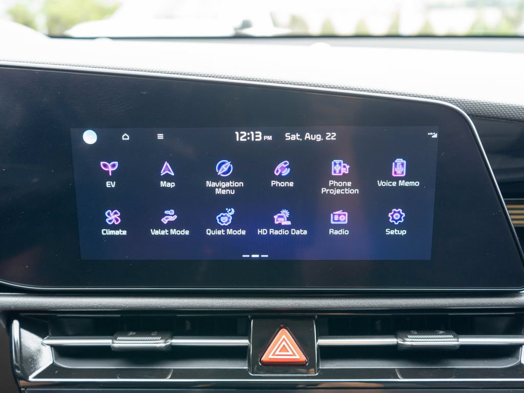 Certified 2024 Kia Niro Wind FWD image 21