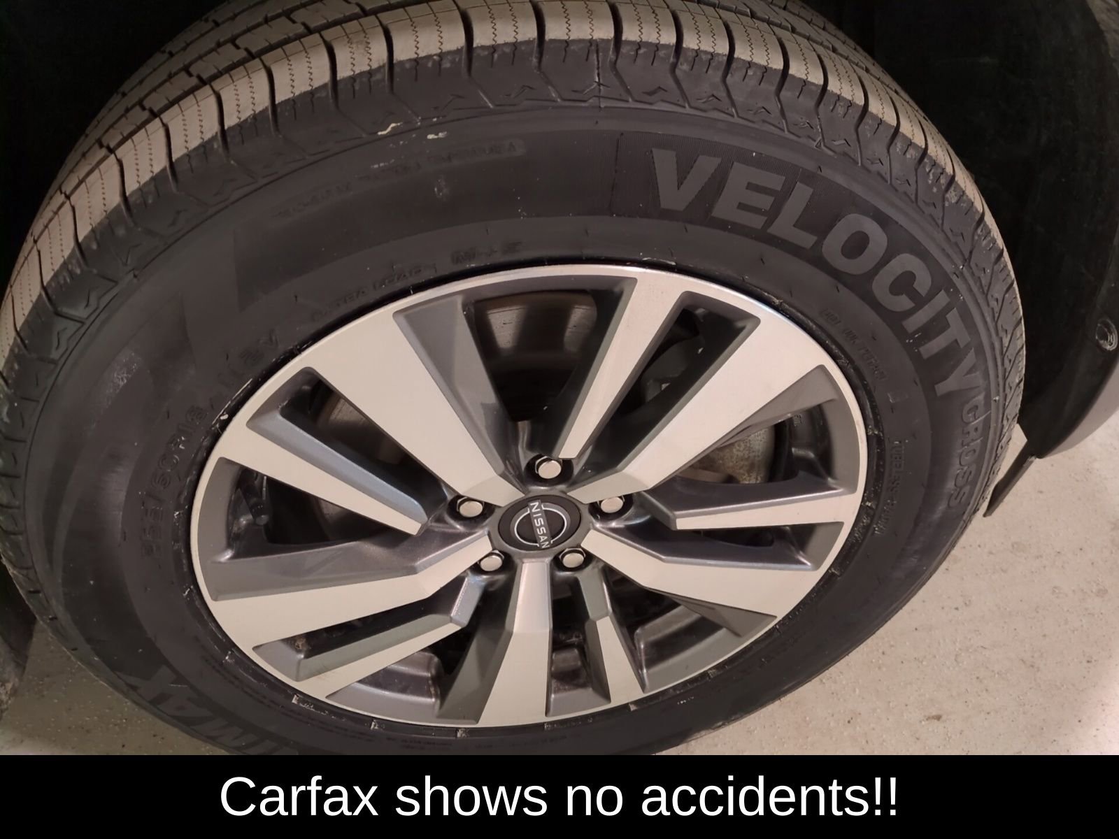 Used 2025 Nissan Pathfinder SL w/ Cargo Package image 2