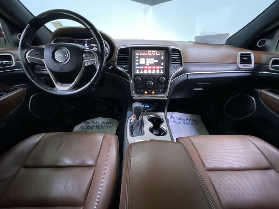 Used 2017 Jeep Grand Cherokee Summit w/ Platinum Series Group image 19