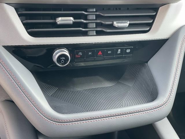 New 2026 Ford Explorer Active w/ Active Comfort Package image 13