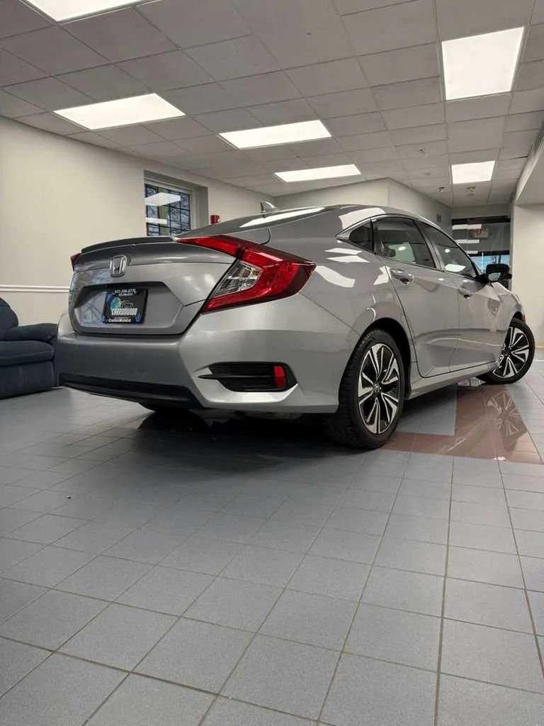 Used 2016 Honda Civic EX-L image 6