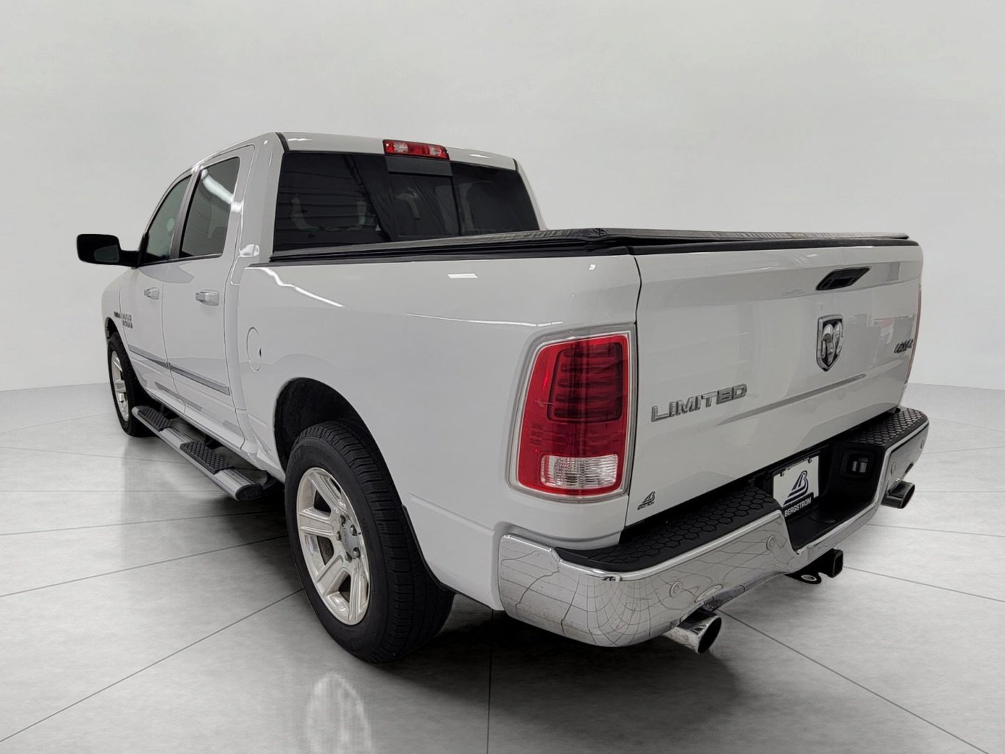 Used 2014 RAM 1500 Limited AWD/4WD image 21