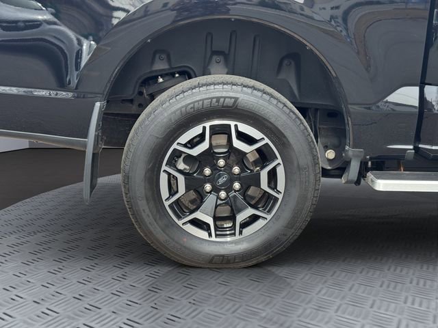 Used 2023 Ford F150 Lightning Pro image 29