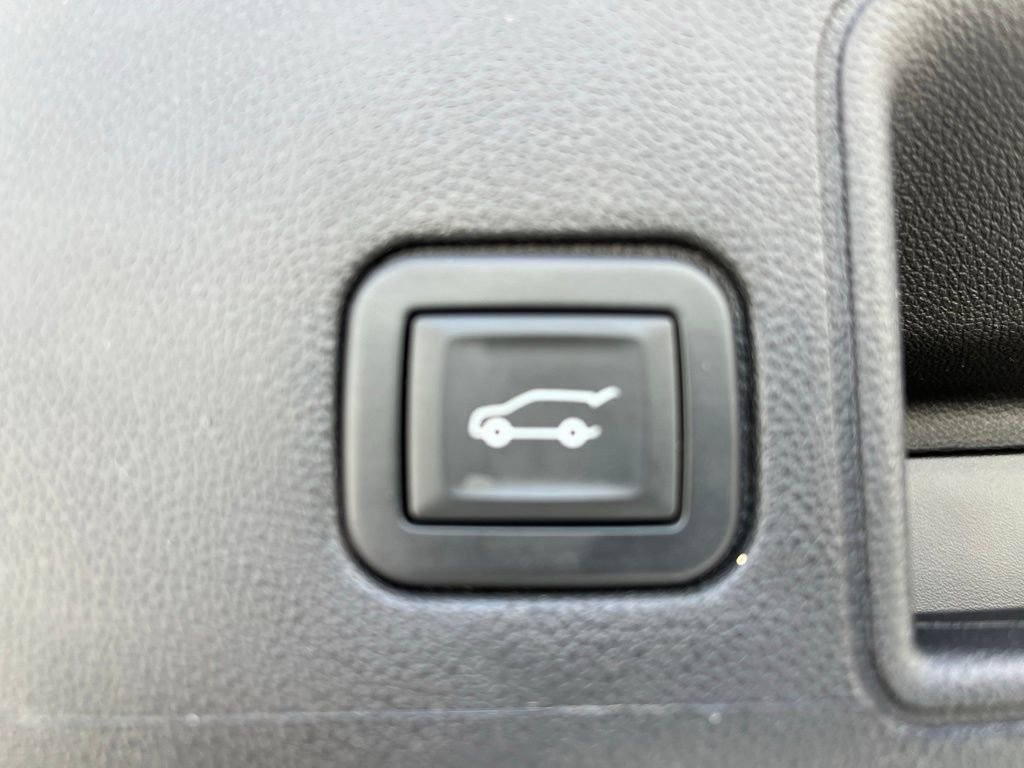 Used 2023 GMC Terrain Denali AWD/4WD image 19