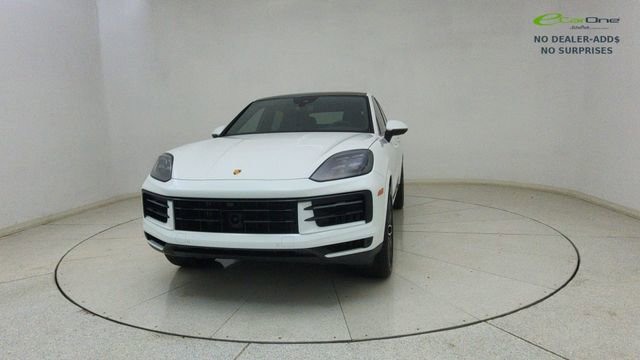 Used 2024 Porsche Cayenne Coupe AWD/4WD image 64