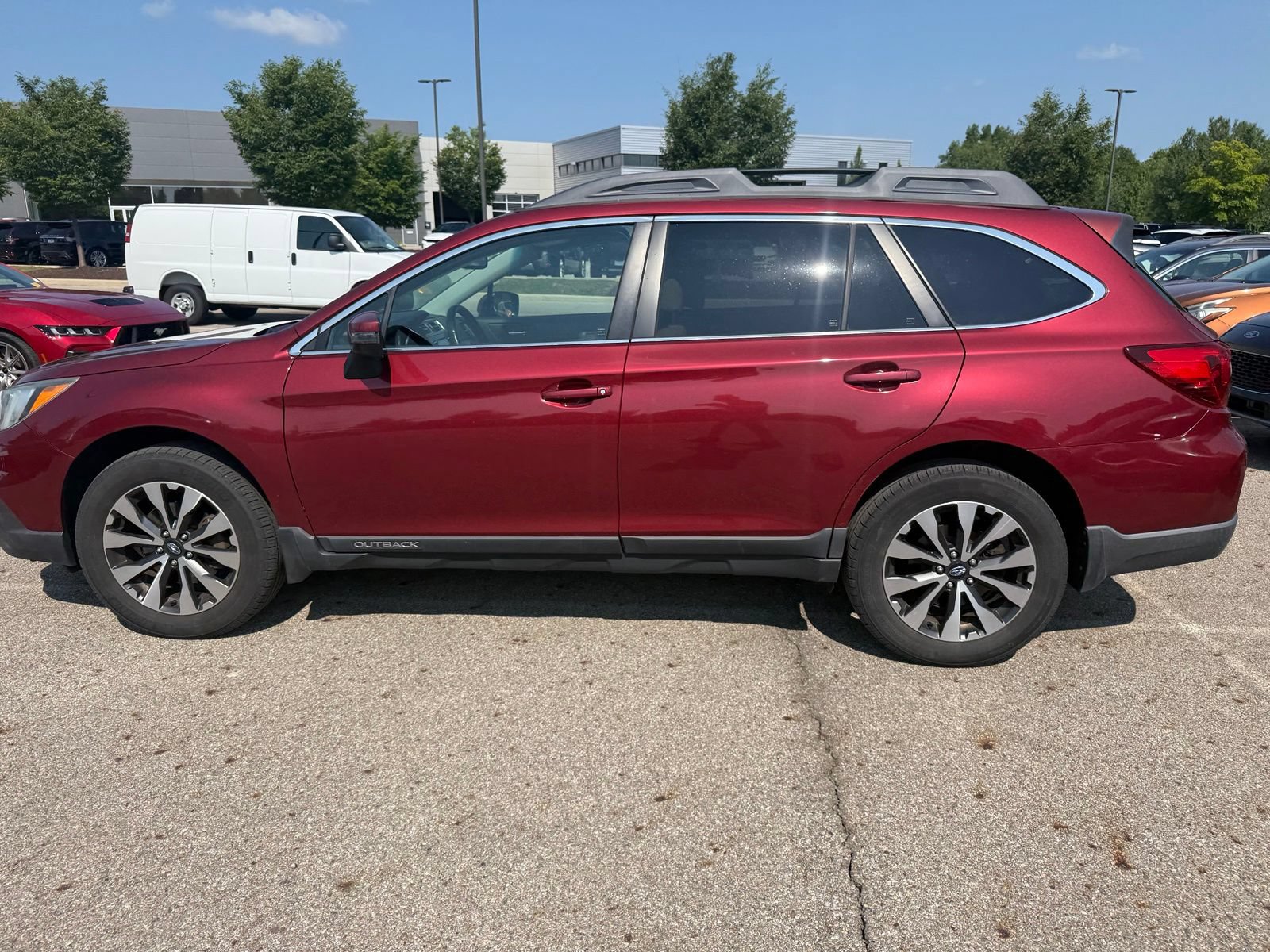 Used 2016 Subaru Outback 2.5i Limited AWD/4WD image 8