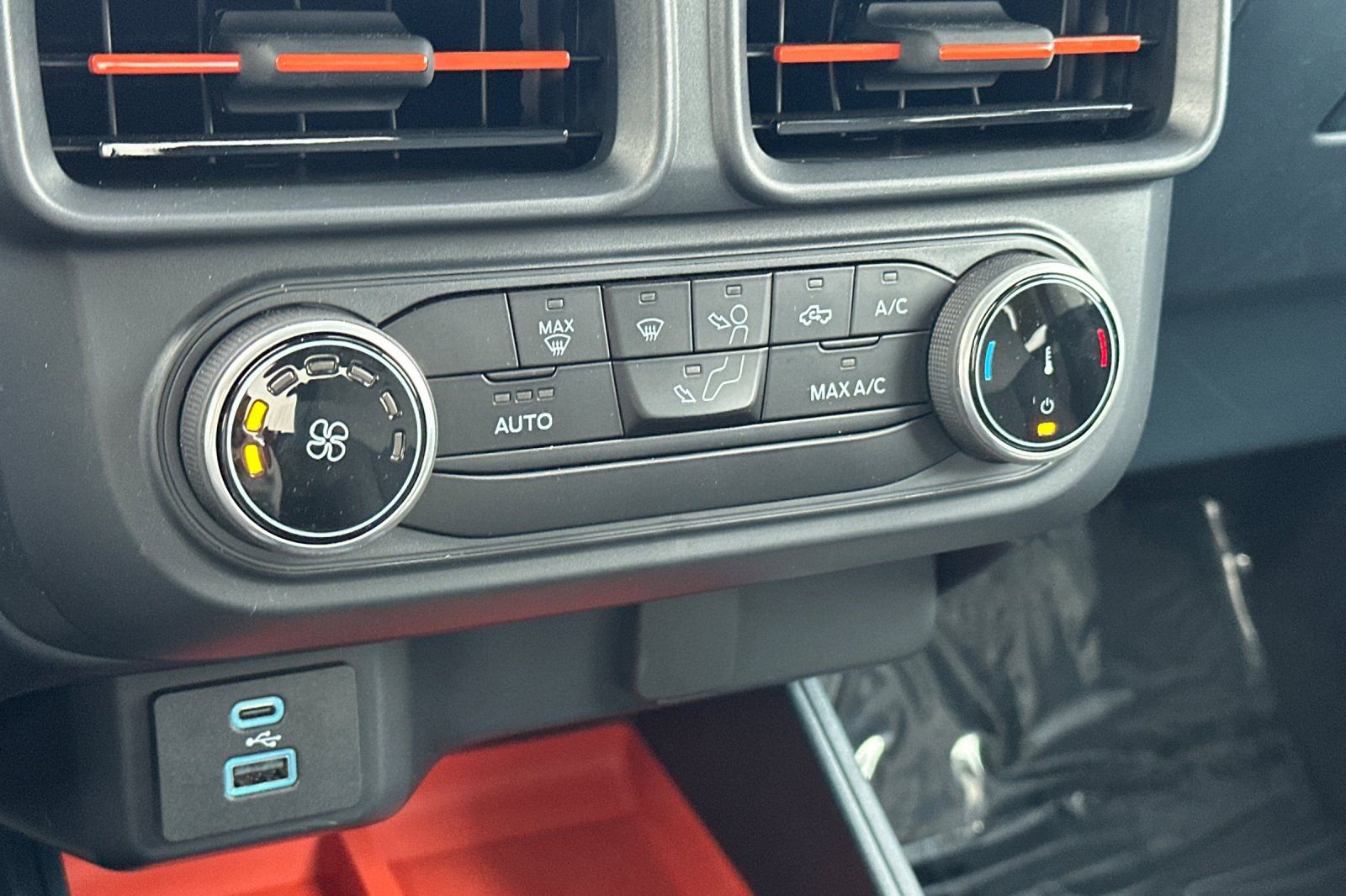 Used 2024 Ford Maverick XLT w/ Equipment Group 300A Standard image 21