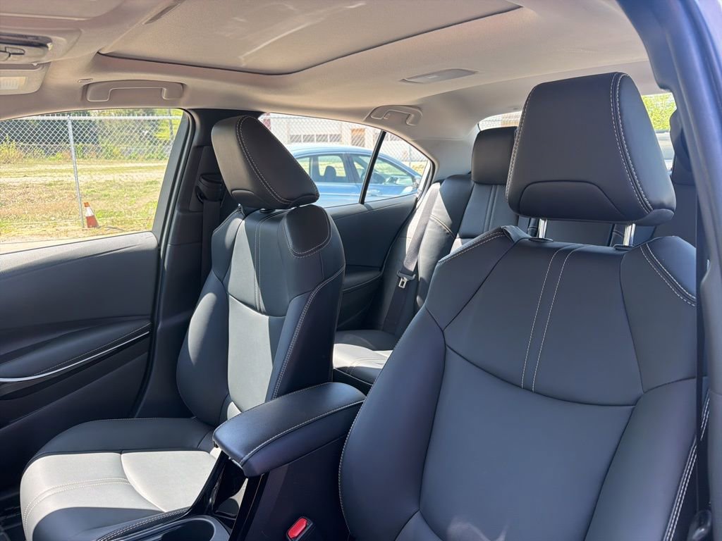 Used 2025 Toyota Corolla XLE image 20