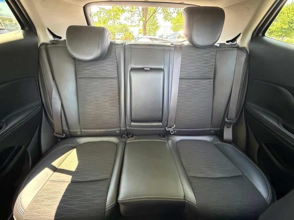 Used 2015 Buick Encore Convenience AWD/4WD image 28