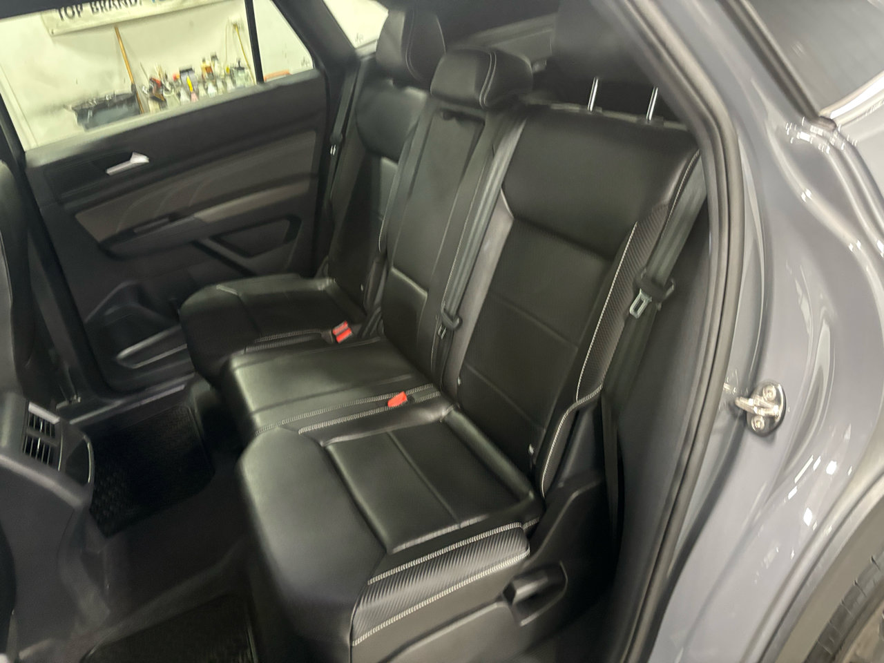 Used 2023 Volkswagen Atlas SE w/ Technology Package w/ Black Wheel Package image 27