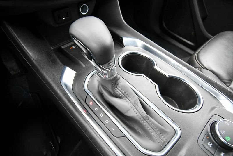 Used 2023 Chevrolet Traverse LT AWD/4WD image 29