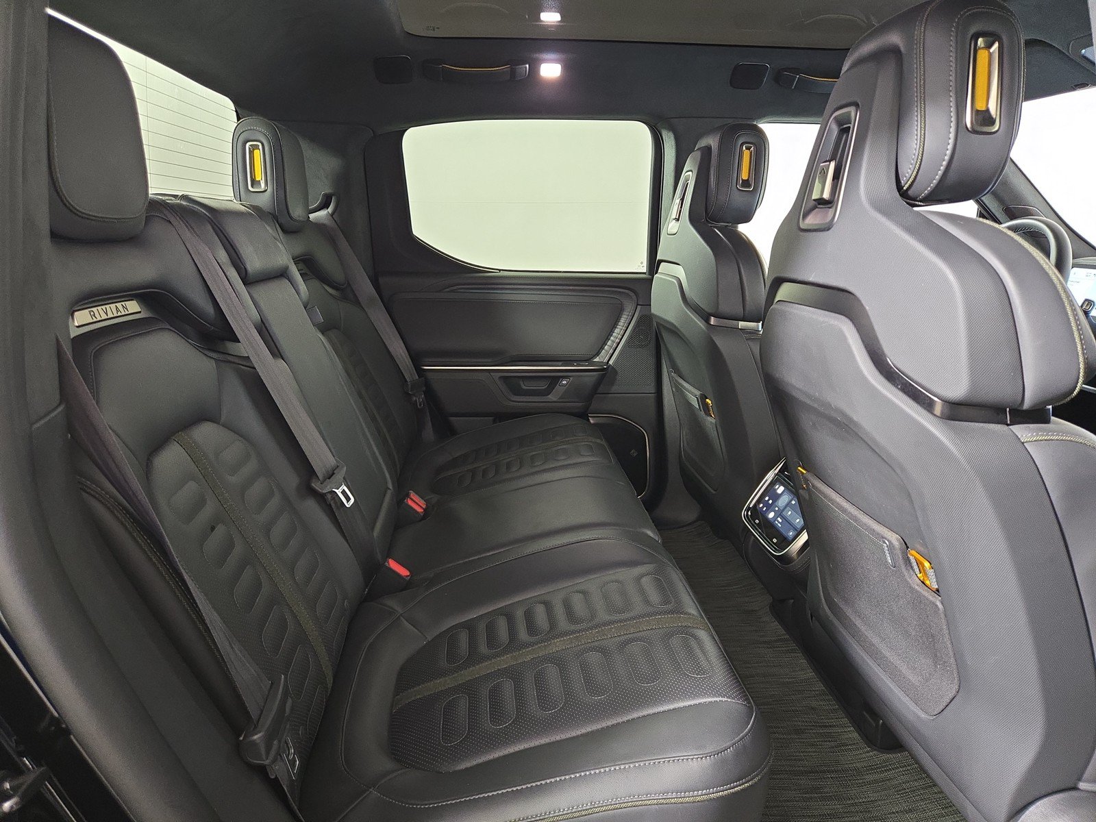 Used 2025 Rivian R1T Adventure AWD/4WD image 22
