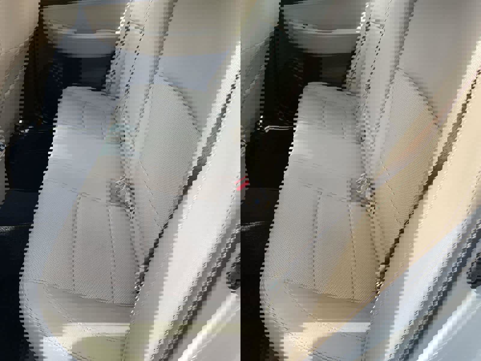 Used 2016 Subaru Legacy 3.6R Limited image 14