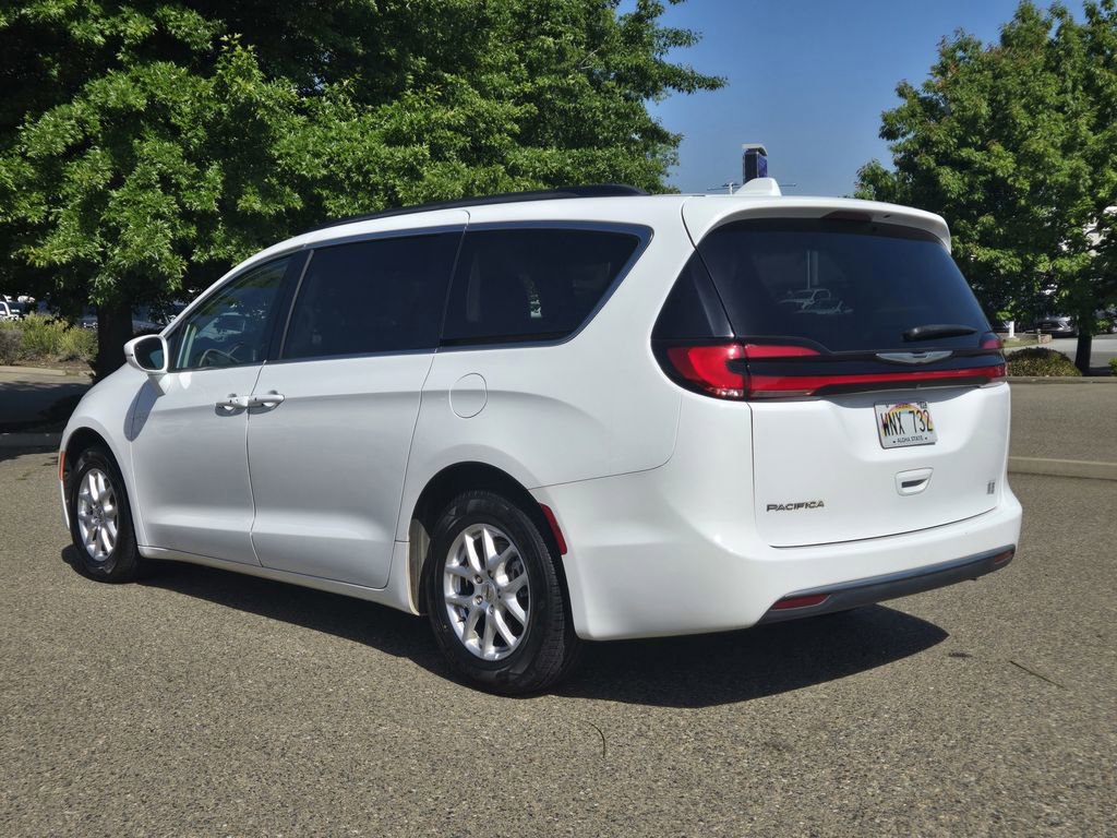 Used 2022 Chrysler Pacifica Touring-L FWD image 18
