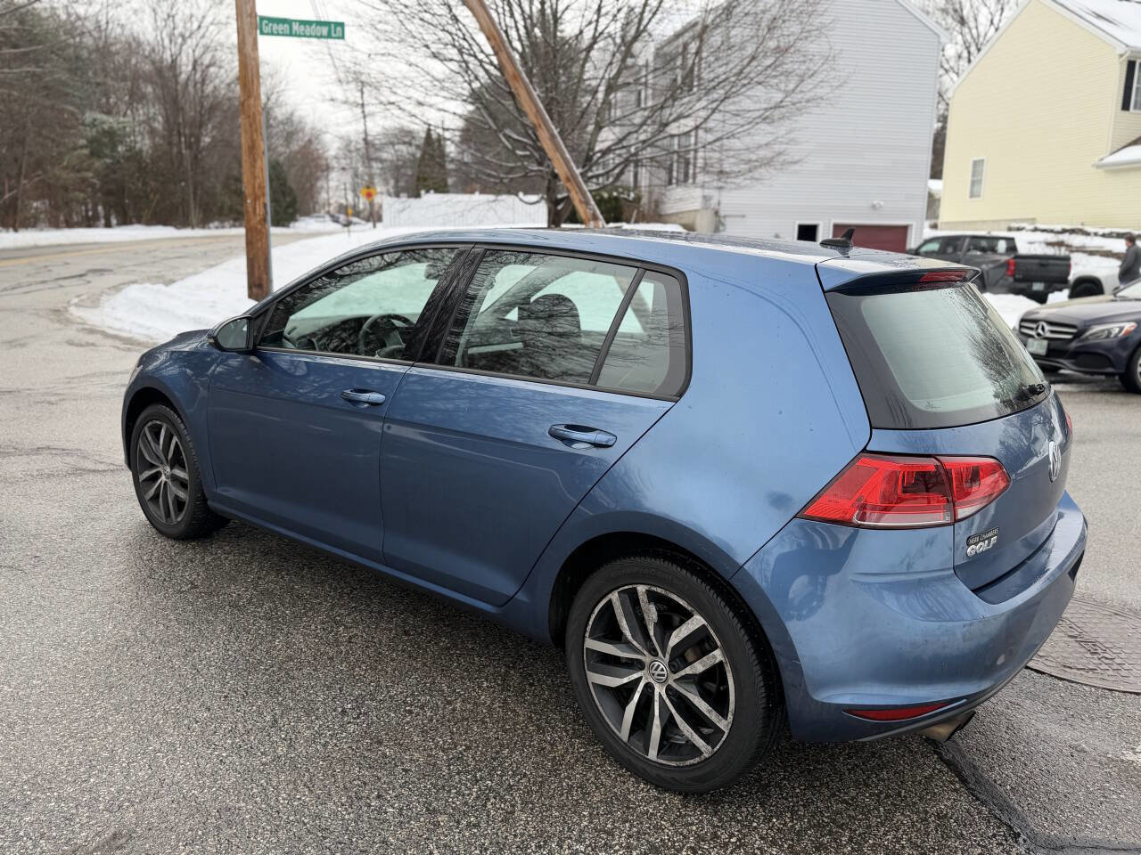 Used 2016 Volkswagen Golf SE image 5