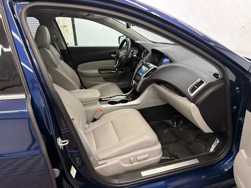 Used 2017 Acura TLX V6 w/ Technology Package FWD image 15
