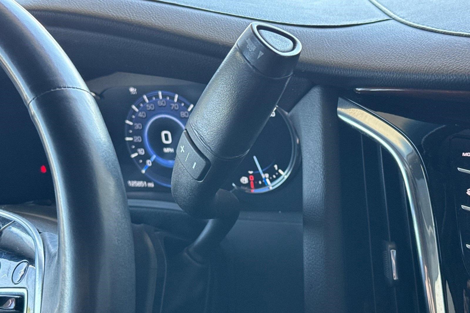 Used 2017 Cadillac Escalade Premium Luxury image 29