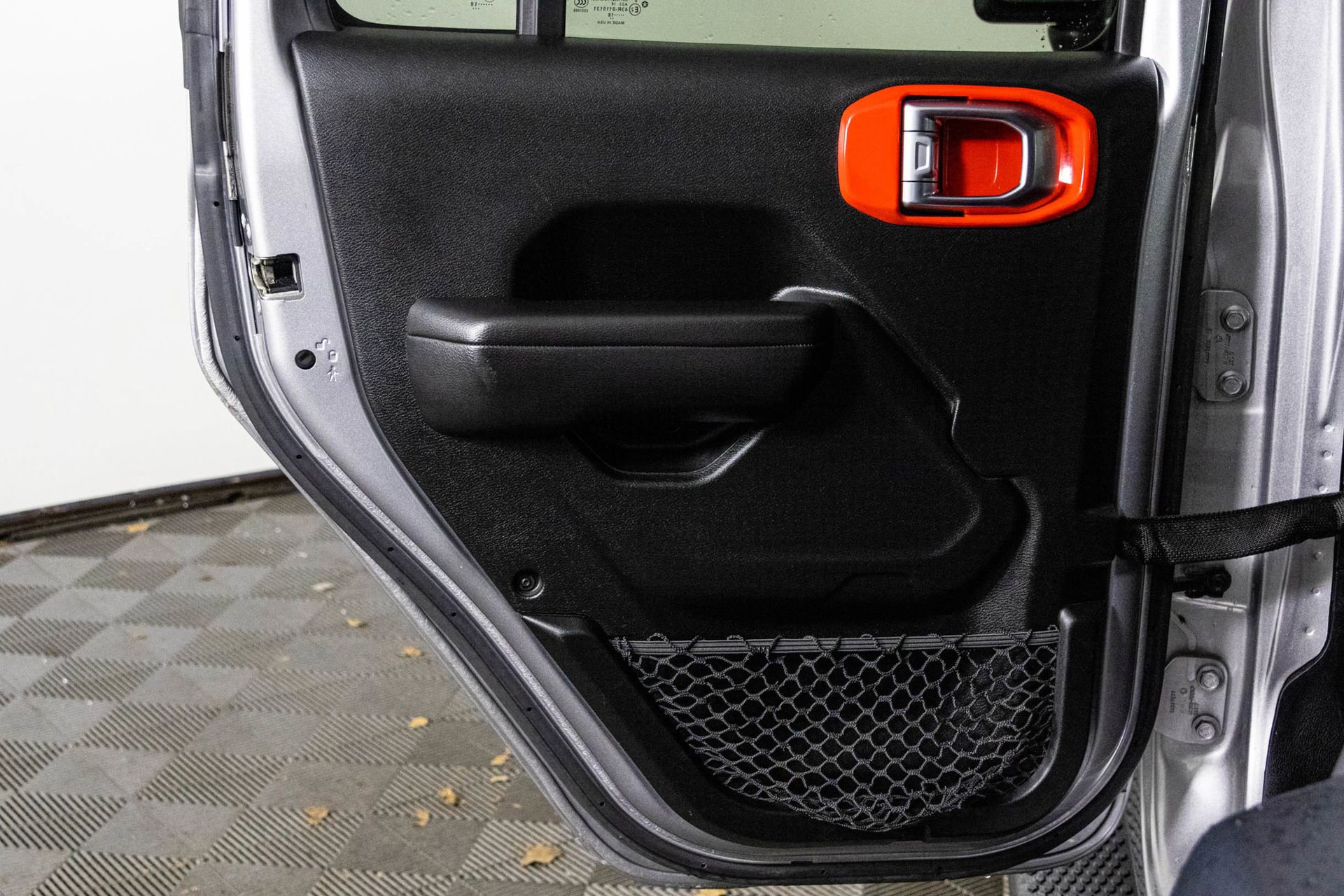 Used 2018 Jeep Wrangler Unlimited Sport S image 34